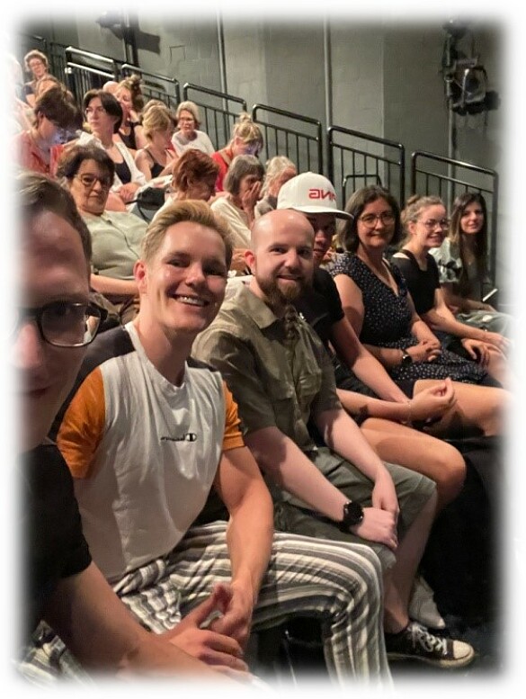 Schüler und Schülerinnen des Deutschkurses