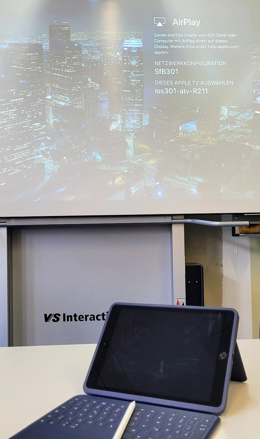 iPad verbindet sich kabellos mit dem Smartboard